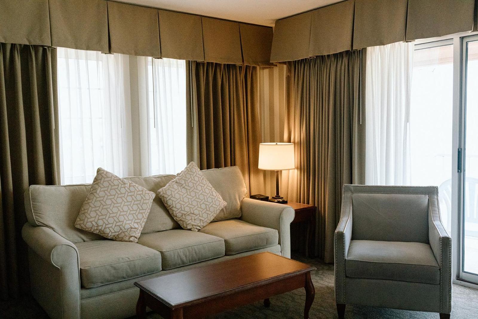 Bayshore Hotel 3*